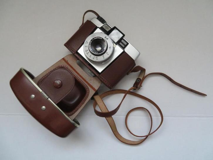 vintage fotocamera Agfa Isoly + draagtas + flitser + lampjes, Audio, Tv en Foto, Fotocamera's Analoog, Gebruikt, Overige Merken