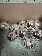 Vintage zilver bewerkte kerstballen, Diversen, Kerst, Ophalen of Verzenden, Gebruikt