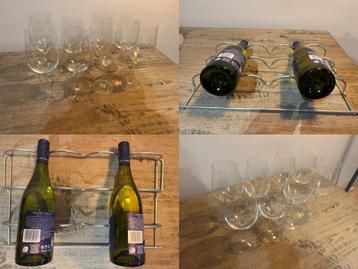 Flessenrek & 8 wijnglas alles– €10? beschikbaar voor biedingen
