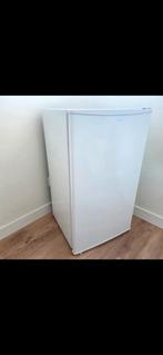 Compacte tafelmodel koelkast WLA- Ideaal voor kleine ruimtes, Witgoed en Apparatuur, Ophalen, Energieklasse A of zuiniger, Met vriesvak