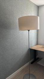 Gratis af te halen vloerlamp, Huis en Inrichting, Lampen | Vloerlampen, Ophalen, Gebruikt, Metaal, Modern