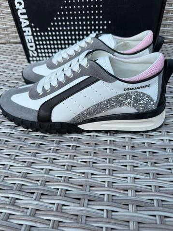 Dsquared2 Legend beschikbaar voor biedingen