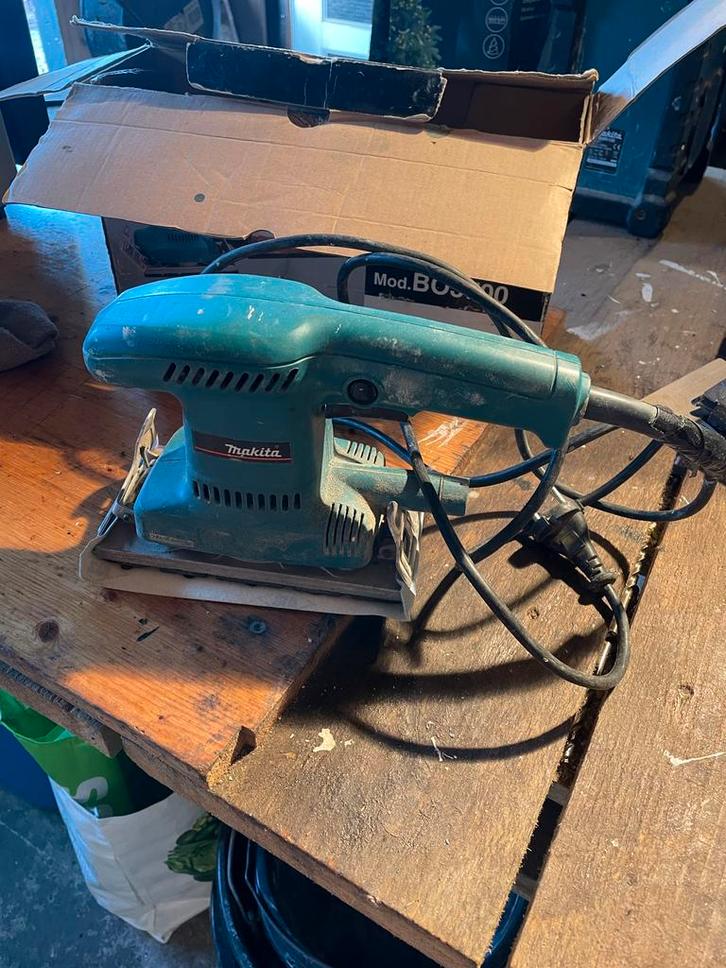 Makita BO3700 Vlakschuurmachine - Gebruikt, Doe-het-zelf en Verbouw, Gereedschap | Schuurmachines, Gebruikt, Vlakschuurmachine