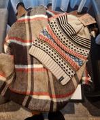 Noorse muts / beanie met omslagsjaal. NIEUW!, Ophalen of Verzenden, Nieuw, Sjaal