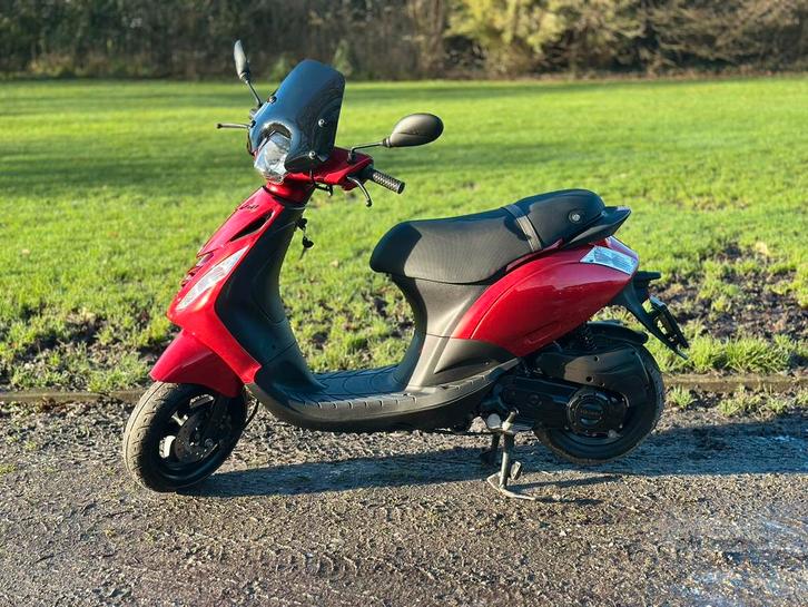 Piaggio zip / 2019 / brom / als nieuw / garantie, Fietsen en Brommers, Brommers | Overige merken, Zo goed als nieuw, Maximaal 45 km/u