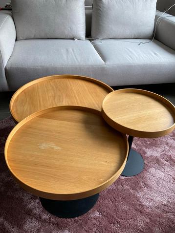 Stijlvolle Salon Tafels Set beschikbaar voor biedingen