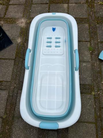 Mooie inklapbare badkuip. Met klep! Dinsdag ophalen! beschikbaar voor biedingen