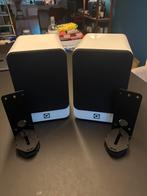 Q Acoustics 2010i + muurbeugels, Zo goed als nieuw, 120 watt of meer, Front, Rear of Stereo speakers, Ophalen