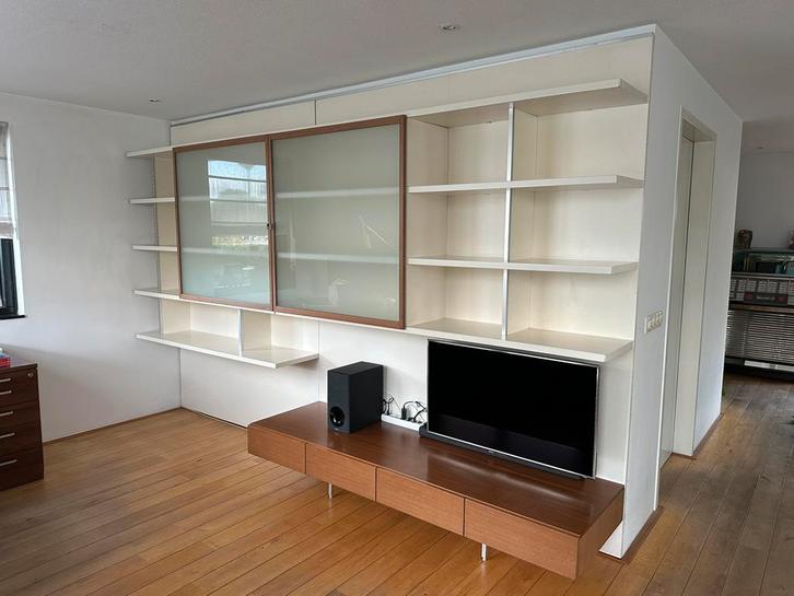 Mooi wandmeubel TEAB op te halen, Huis en Inrichting, Kasten | Vitrinekasten, Zo goed als nieuw, 200 cm of meer, 25 tot 50 cm