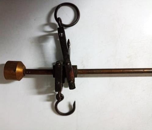ANTIEKE BALANS WEEGSCHAAL MET SCHUIFGEWICHT., Antiek en Kunst, Antiek | Koper en Brons, Koper, Ophalen of Verzenden