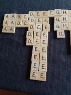 106( compleet spel) Scrabble letters van hout, Ophalen of Verzenden, Zo goed als nieuw
