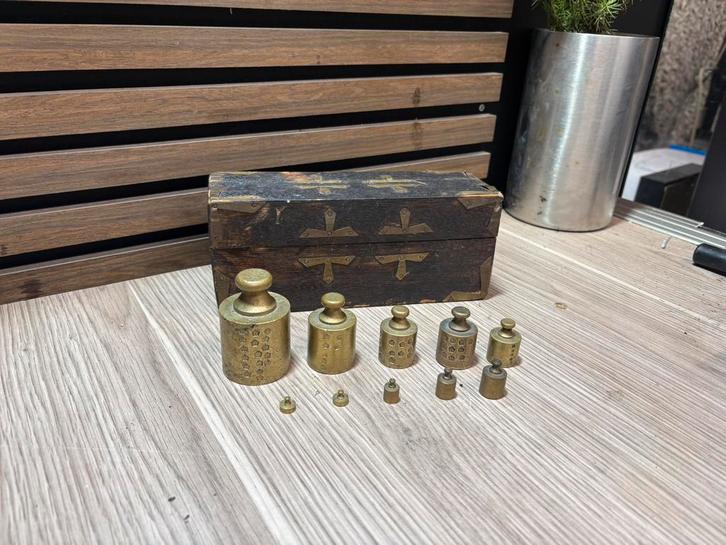 Antieke koloniale gewichtenset Ned.Indië/Indo. ijkstempels, Antiek en Kunst, Antiek | Koper en Brons, Koper, Ophalen of Verzenden