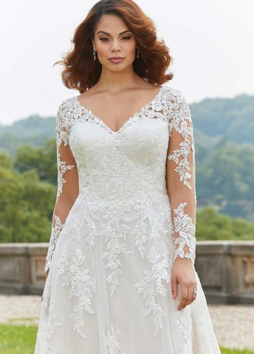 Grote(re) maat 42,44,46,48 met lange mouwen, Kleding | Dames, Trouwkleding en Trouwaccessoires, Zo goed als nieuw, Trouwjurk, Blauw