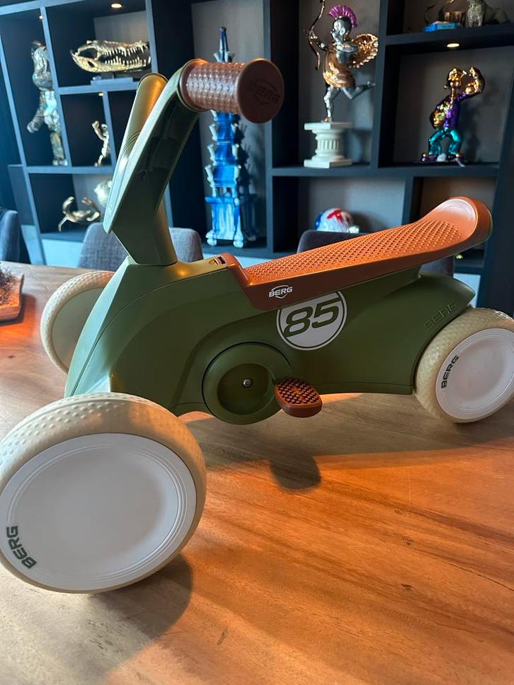 Nieuwe Berg GO2 Retro Green Loopfiets/Driewieler - 1+, Kinderen en Baby's, Speelgoed | Buiten | Voertuigen en Loopfietsen, Nieuw