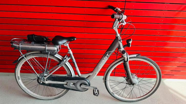 I.g.st  goede damesfiets E-bike Giant Twist 47cm 7speed, Fietsen en Brommers, Fietsen | Dames | Damesfietsen, Gebruikt, Giant