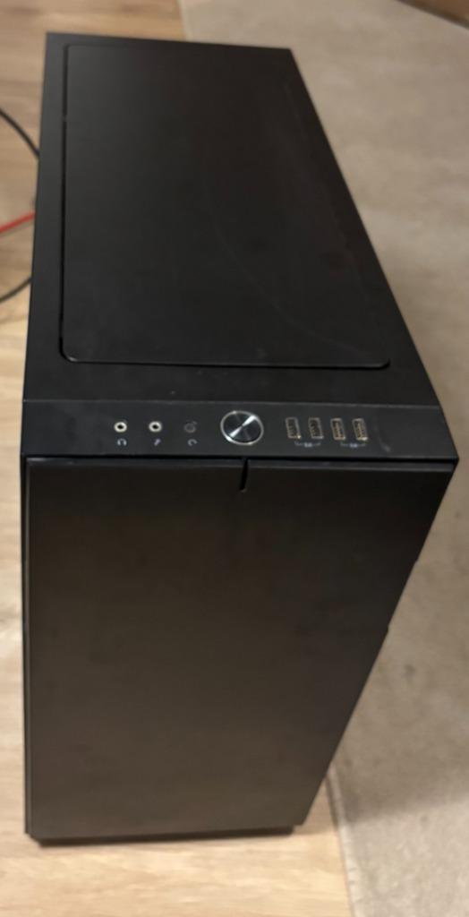 aorus x470 ultra gaming PC met AMD Ryzen 7 2700x, Computers en Software, Desktop Pc's, Zo goed als nieuw, 3 tot 4 Ghz, SSD, 16 GB