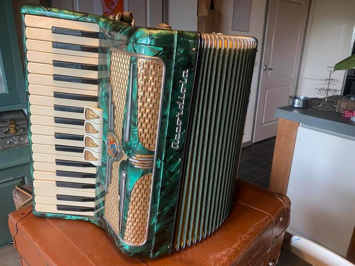 Accordeon Accordiola Camerano Tosca Italy, Muziek en Instrumenten, Accordeons, Gebruikt, Knopaccordeon, Overige formaten, Accordiola