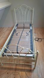 Metalen bed met elektrisch bodem, Huis en Inrichting, Ophalen, Verstelbaar, 90 cm, Eenpersoons
