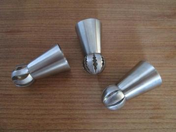 Nr.177: Slagroomspuitmondjes spuitmondje opspuiten Taarten  beschikbaar voor biedingen