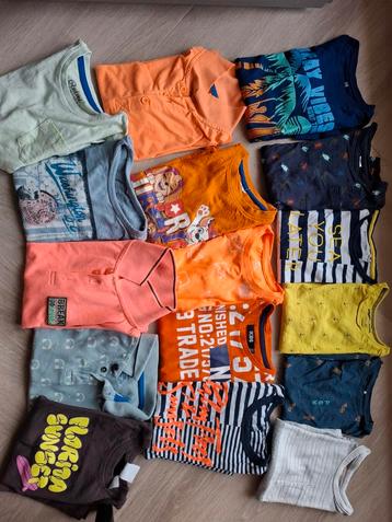 Groot pakket kleding jongens 98/104 beschikbaar voor biedingen