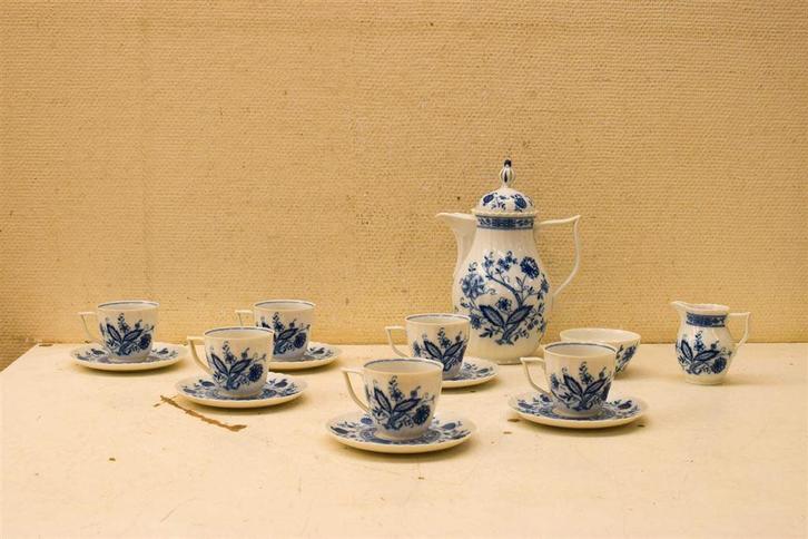 16 delig Royal Tettau porseleinen koffieservies 48671, Huis en Inrichting, Keuken | Servies, Gebruikt, Bord(en), Wedgwood, Aardewerk