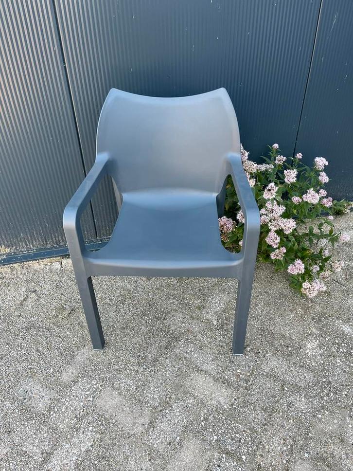 Siësta Diva Stoel - Tuinstoel, Tuin en Terras, Tuinstoelen, Nieuw, Kunststof, Stapelbaar, Ophalen