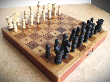 Schaakset~Antieke Reis schaakspel~Hout~Compleet beschikbaar voor biedingen