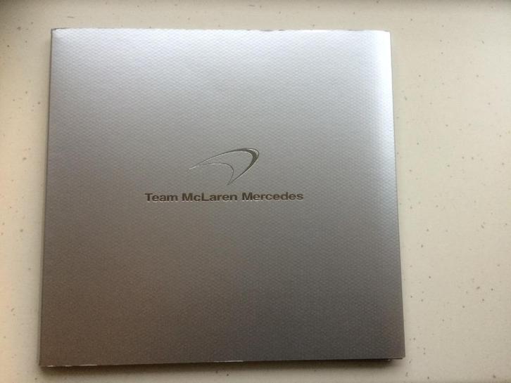 West Mc. Laren Mercedes MP 4/20 Fo110R Formule 1 Persmap, Boeken, Auto's | Folders en Tijdschriften, Zo goed als nieuw, Mercedes