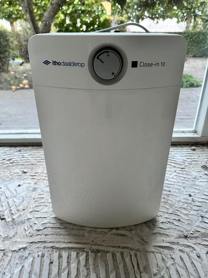 Itho Daalderop Close-in 10 liter elektrische keukenboiler, Doe-het-zelf en Verbouw, Geisers en Boilers, Zo goed als nieuw, Boiler