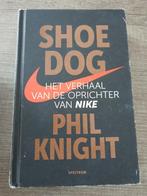 Shoe dog phil knight shoedog het verhaal van de oprichter, Boeken, Gelezen, Ophalen of Verzenden