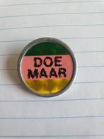 Pin/button/speldje van de groep Doe Maar in fluorkleuren, Verzamelen, Ophalen of Verzenden