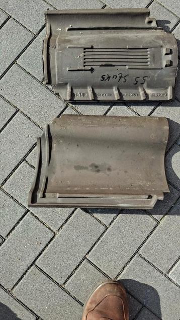 Ovh dakpannen 55 stuks  beschikbaar voor biedingen