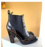 SALE........HOGAN  laarzen laarsjes 37 bruin  zgan CHCS, Bruin, Lage of Enkellaarzen, Ophalen of Verzenden, Hogan