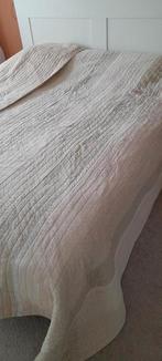 2 royale 1-persoons bedspreien in  ecru tinten, Ophalen of Verzenden, Zo goed als nieuw, Eenpersoons