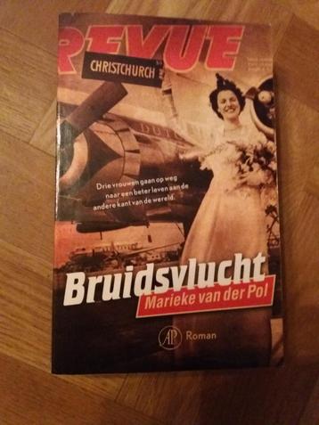 "Bruidsvlucht", geschreven door : Marieke van der Pol. beschikbaar voor biedingen