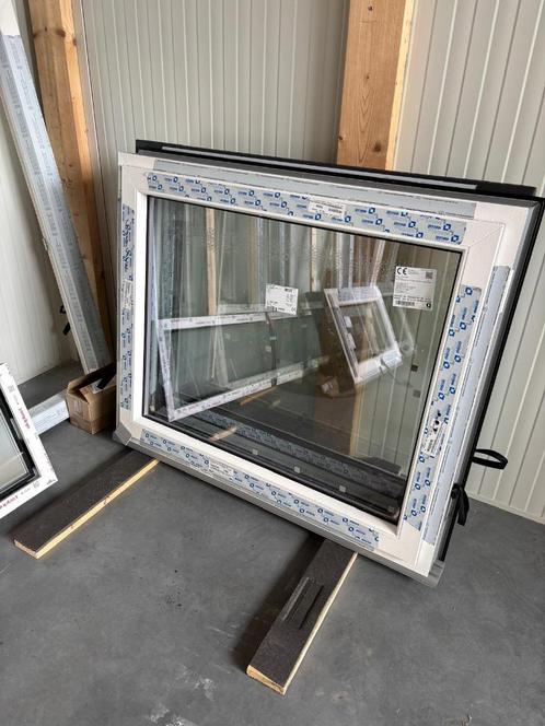 Kunststof kozijn, Doe-het-zelf en Verbouw, Glas en Ramen, Nieuw, Gevelraam of Ruit, 80 tot 120 cm, 80 tot 120 cm, Dubbelglas, Ophalen