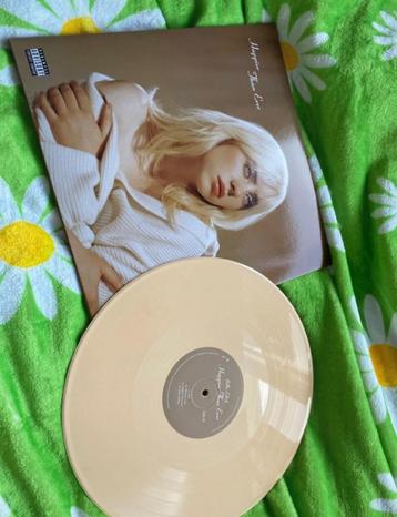 gold happier than ever Billie Eilish vinyl beschikbaar voor biedingen