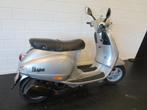 Piaggio VESPA 150 M19 MOOIE SCOOTER (bj 2000), Motoren, Motoren | Piaggio, Scooter, Bedrijf, 11 kW of minder, 150 cc