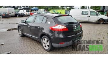Achterbumper van een Renault Megane (NV676) beschikbaar voor biedingen
