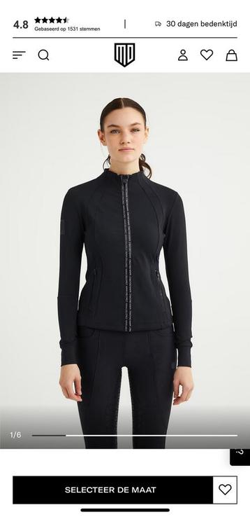 Maya Delorez vest XS beschikbaar voor biedingen