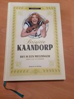Brigitte Kaandorp   Dit is een meezinger, Boeken, Muziek, Zo goed als nieuw, Verzenden