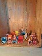 Zonder popjes! 2 houten design stoeltjes en plastic meubeltj, Kinderen en Baby's, Speelgoed | Poppenhuizen, Gebruikt, Onbekend