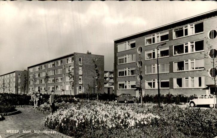 Weesp - Mart. Nijhoffstraat, Verzamelen, Ansichtkaarten | Nederland, Ongelopen, Noord-Holland, Voor 1920, Ophalen of Verzenden
