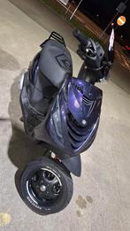 Zip 2t 50cc, Fietsen en Brommers, Scooters | Piaggio, Ophalen, Zo goed als nieuw, Benzine, Zip