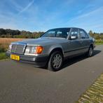 Mercedes w124 250D belastingvrij Stoelverwarming standkachel, Auto's, Mercedes-Benz, 2500 cc, Grijs, Particulier, Zilver of Grijs