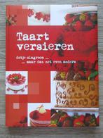 Taart versieren... dotje slagroom... maar dan net even, Ophalen of Verzenden, Zo goed als nieuw