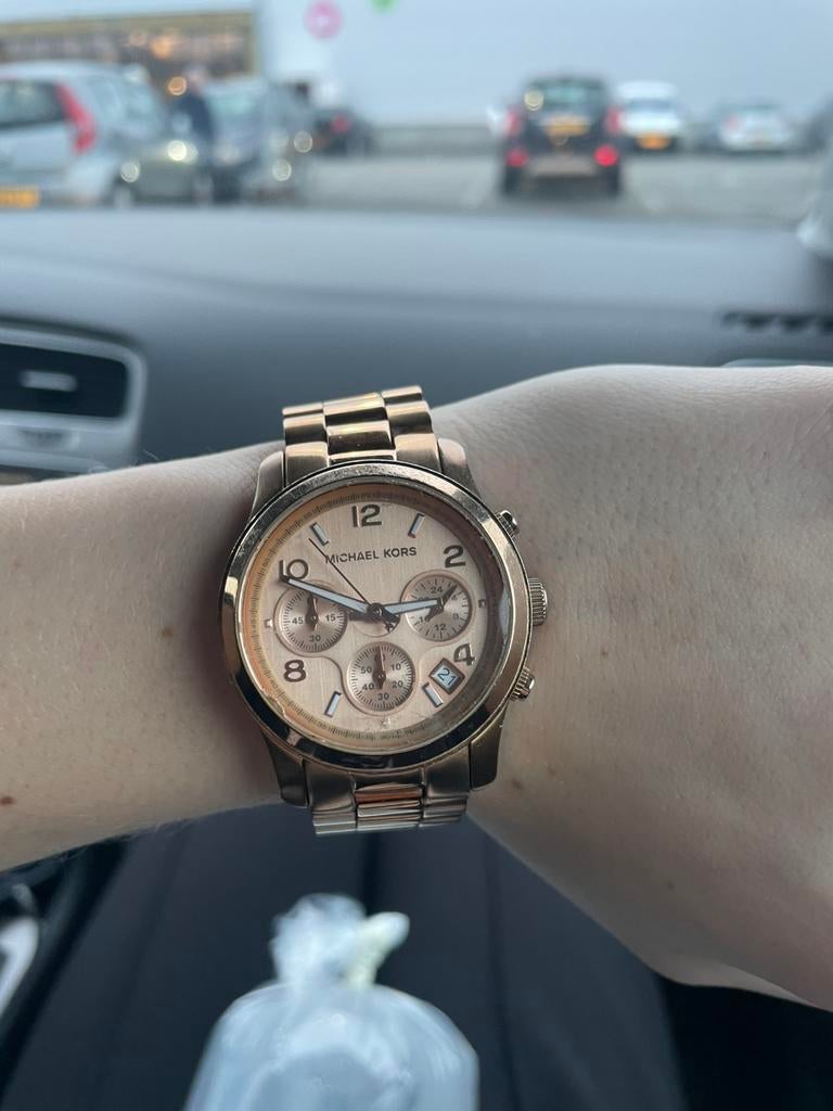 Michael kors horloge rose gold, Ophalen, Zo goed als nieuw, Staal, Overige merken