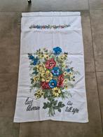 Overhanddoek - Opschrift: "Laat bloemen uw tolk zijn", Ophalen of Verzenden, Gebruikt, Rechthoek