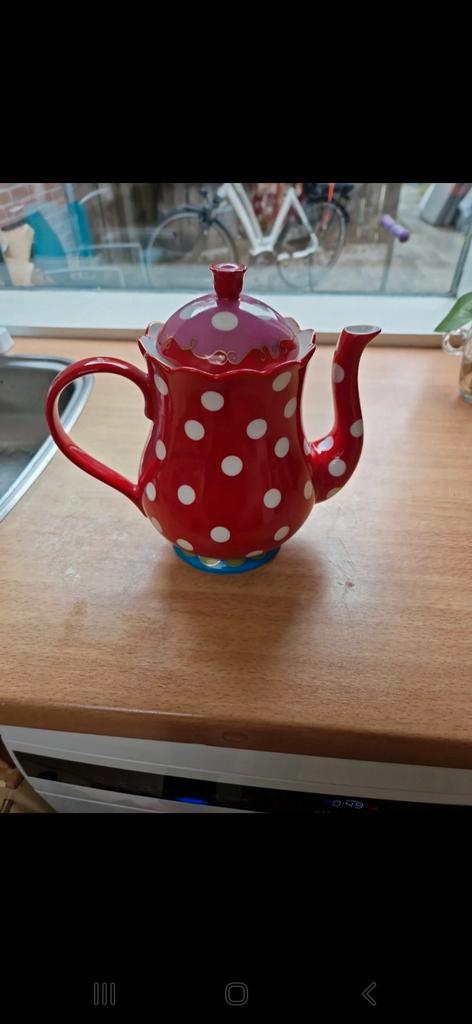 Oilily Theepot met Stippen, Huis en Inrichting, Keuken | Servies, Zo goed als nieuw, Overige typen, Overige stijlen, Keramiek