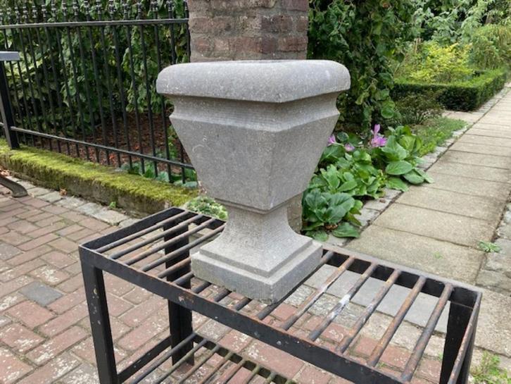 Oude Belgisch hardstenen tuinvaas,  B, Antiek en Kunst, Curiosa en Brocante, Ophalen